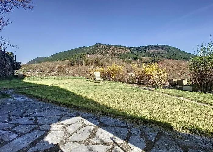 Authenticite, Jardin, Terrasse Et Vue 度假居